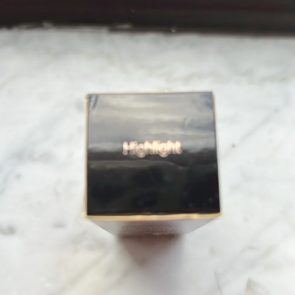 Revolution Highlight Contour Stick